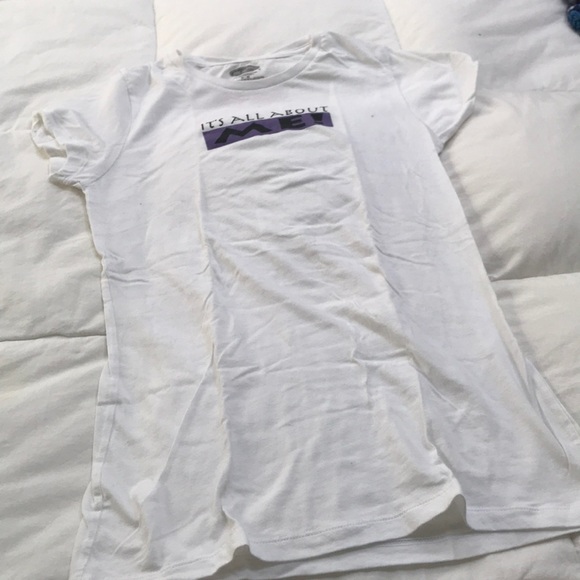 All about me T-shirt - Picture 2 of 4